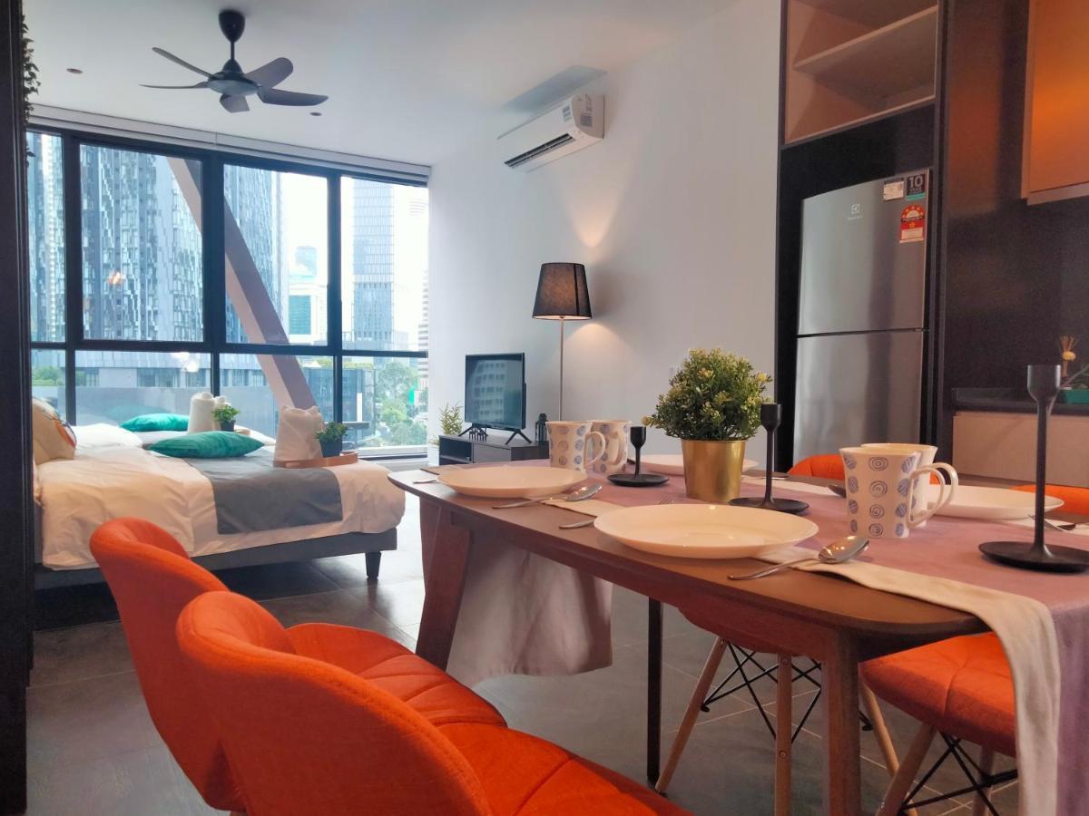 Scarletz Suites Klcc I Homebrickz Kuala Lumpur Zewnętrze zdjęcie