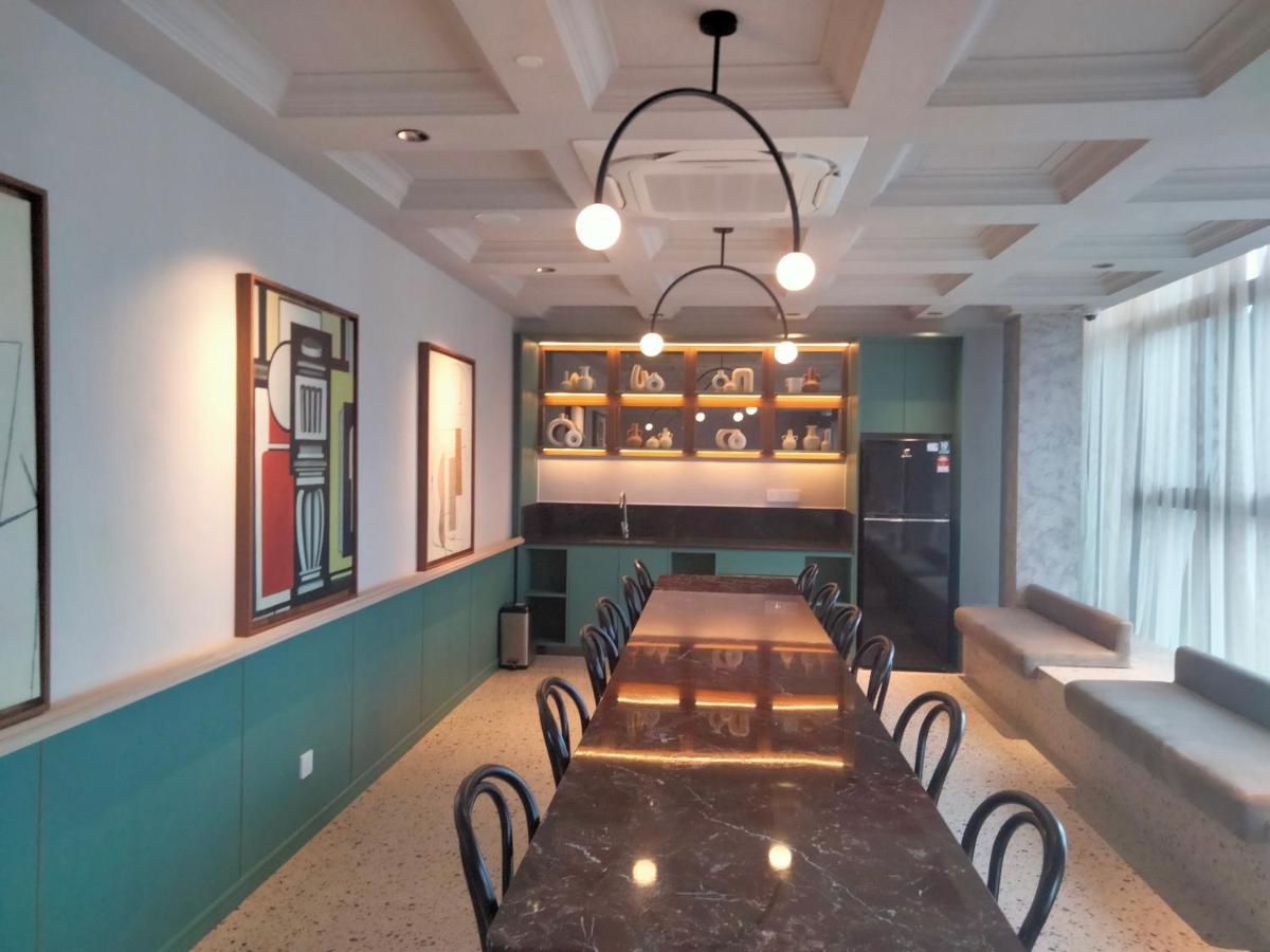 Scarletz Suites Klcc I Homebrickz Kuala Lumpur Zewnętrze zdjęcie