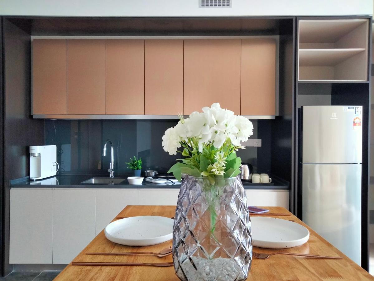 Scarletz Suites Klcc I Homebrickz Kuala Lumpur Zewnętrze zdjęcie