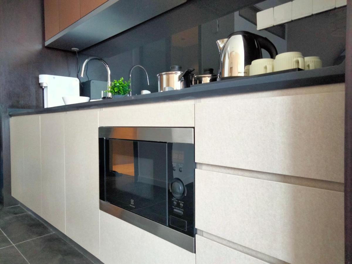 Scarletz Suites Klcc I Homebrickz Kuala Lumpur Zewnętrze zdjęcie